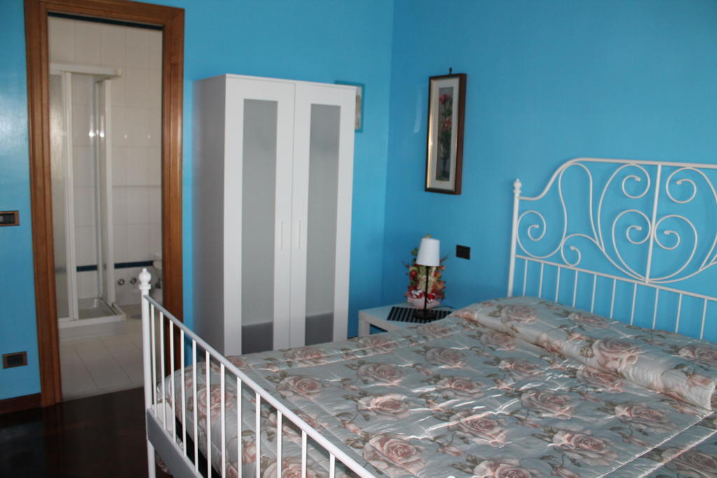 La Casa Della Musica Bed and Breakfast Ciampino Habitación foto